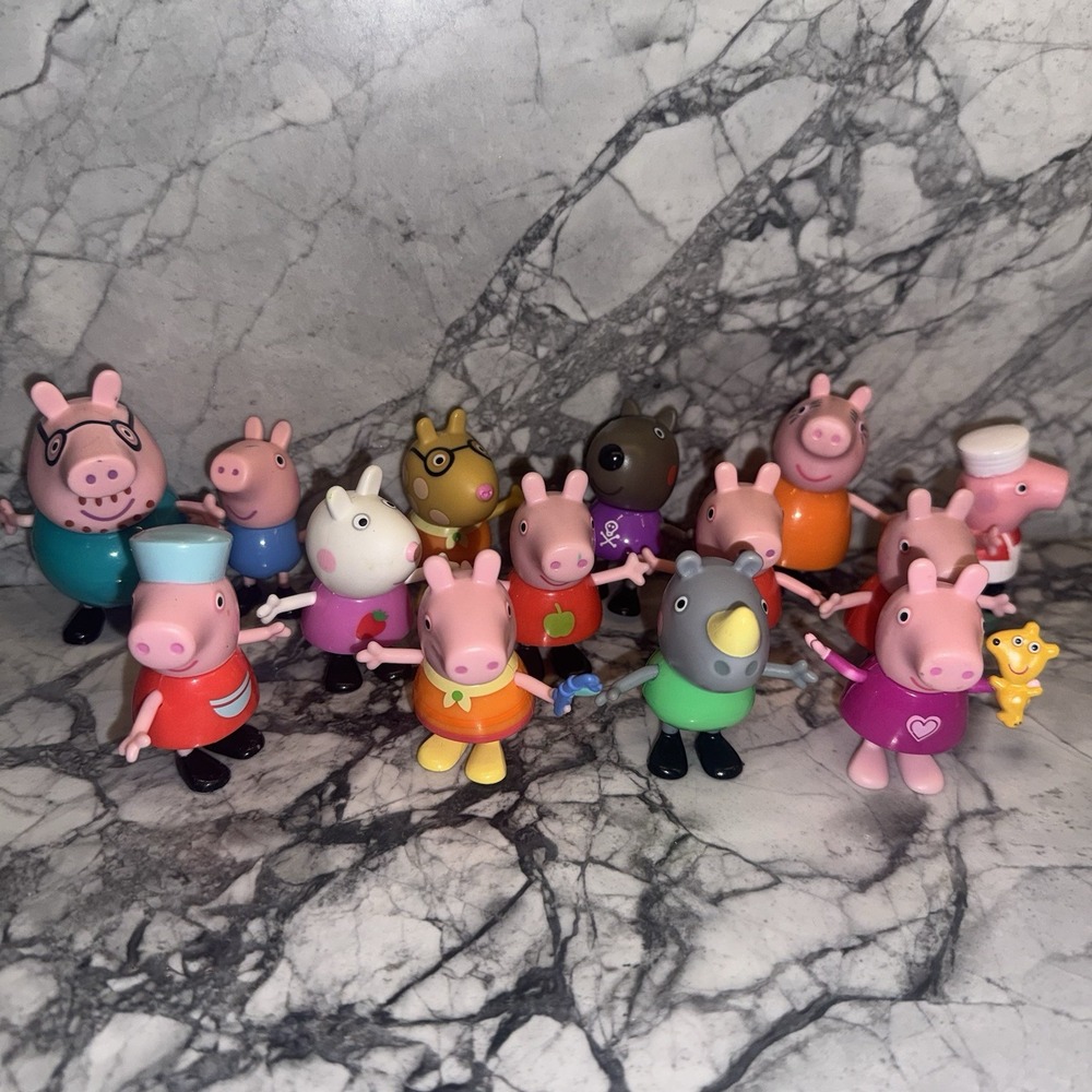 Hasbro Mixed Peppa Pigs Figure Lot Set Bundle (14)